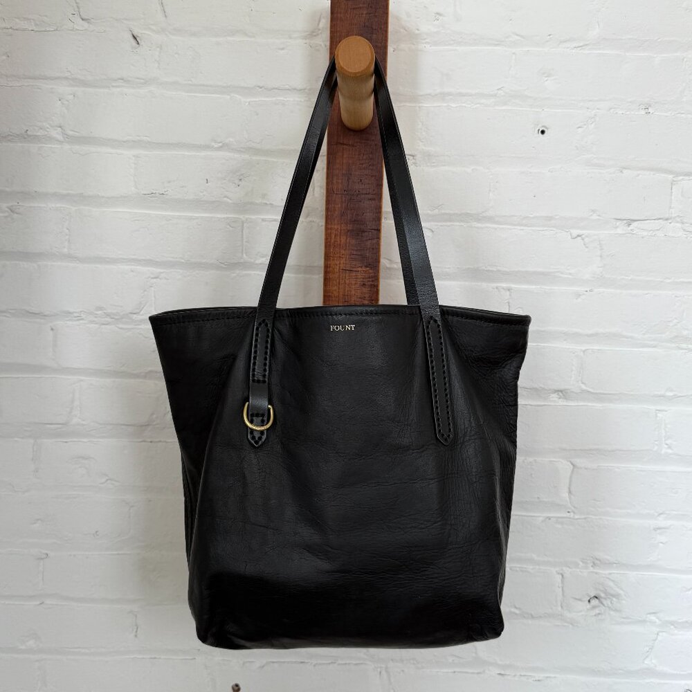 Fount Classic Black Onyx Bellfield Tote - Like New - Handmade in Cleveland